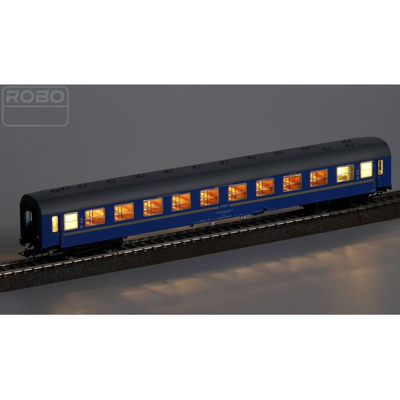ROBO 244431 PASSENGER WAGON 111Ac PKP station Warsaw Grochów ep.Va / lighting - new plate