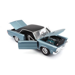 MAISTO 1/18 PONTIAC GTO "1965 niebieski  (31885)