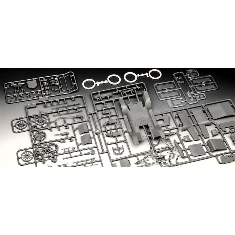 REVELL 1/24 FORD MODEL T 1913 ROADSTER   (07661)