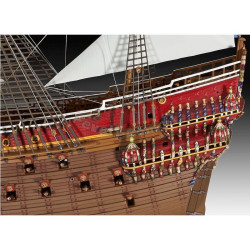 REVELL 1/150 SZWADZKI OKRĘT WOJENNY VASA (05141)