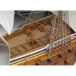 REVELL 1/150 SZWADZKI OKRĘT WOJENNY VASA (05141)