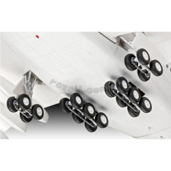 REVELL 1/144 SAMOLOT AIRBUS A380-800     Lufthansa New Livery (03872)
