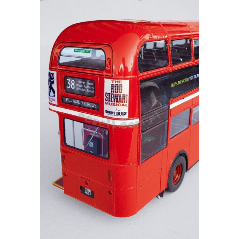 REVELL 1/24 LONDON BUS AEC ROUTEMASTER (07651)