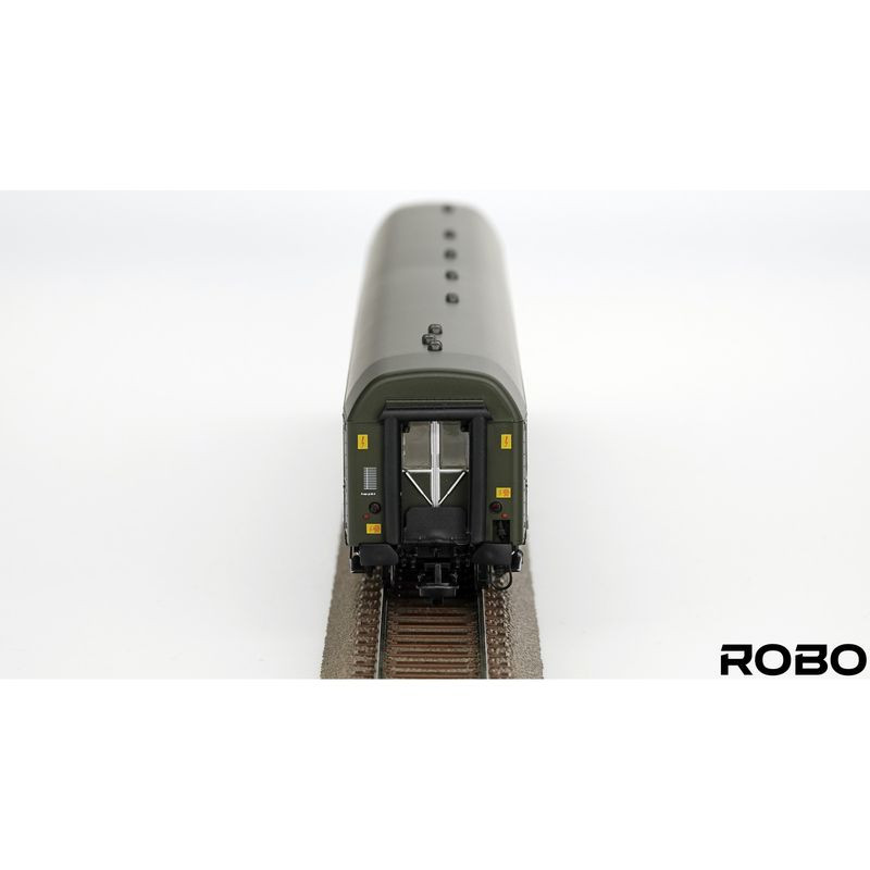 ROBO 280011 BAGGAGE WAGON TYPE 209C PKP STATION SZCZECIN (with older type lighting)