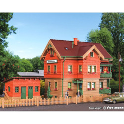 VOLLMER 43529 H0 Dom dróżnika Esslingenz z kurnikiem