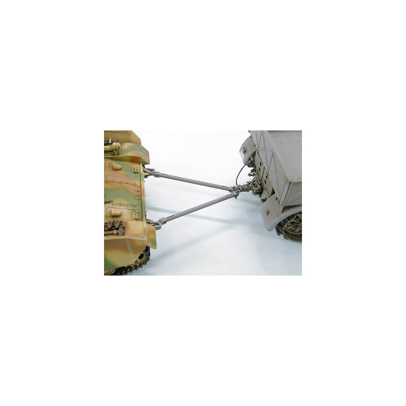 TAMIYA 1/35 NĚMECKÝ 18TUNOVÝ POLOPÁSOVÝ VŮZ FAMO (35239)