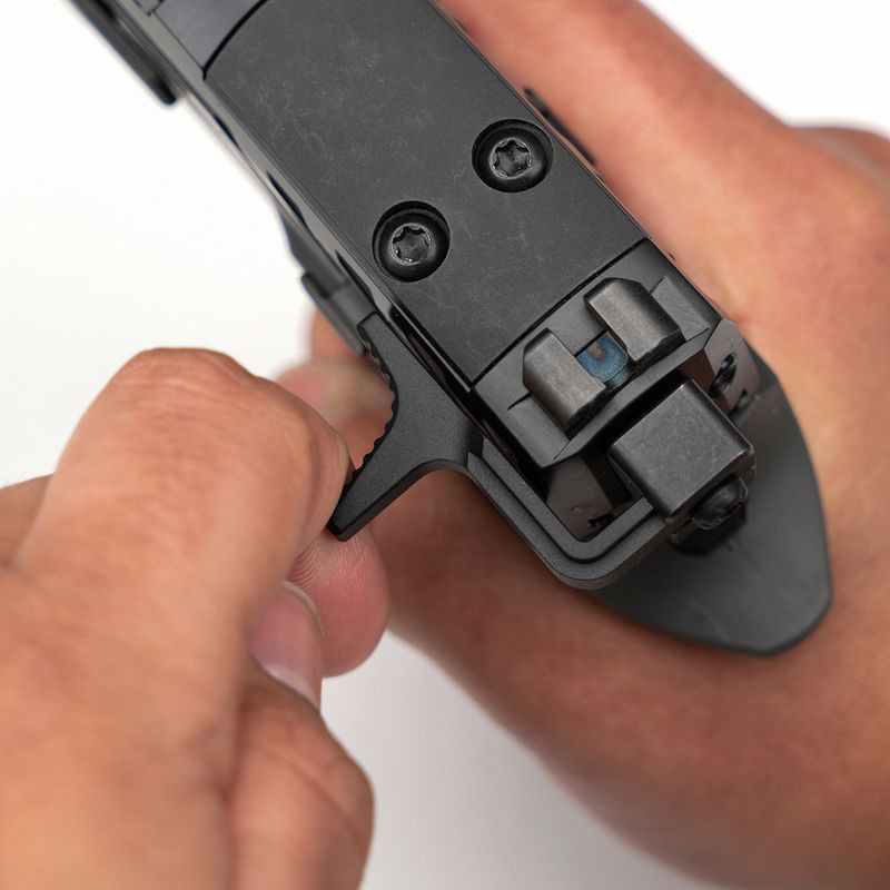 STRIKE INDUSTRIES SIG SAUER Ambidextrous   charging handle for the Sig Sauer P320 (SI-P320-CH0, black)