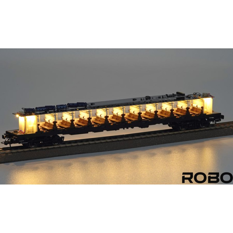 ROBO 222071 PKP 111Ac Passenger Car      Era IV, Warsaw Szczęśliwice Station (with lighting)