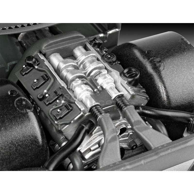 REVELL 1/24 PORSCHE PANAMERA 2 TURBO (07034)