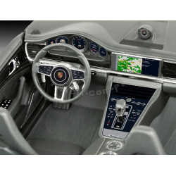 REVELL 1/24 PORSCHE PANAMERA 2 TURBO (07034)