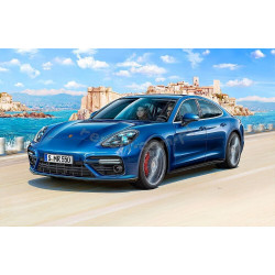 REVELL 1/24 PORSCHE PANAMERA 2 TURBO (07034)