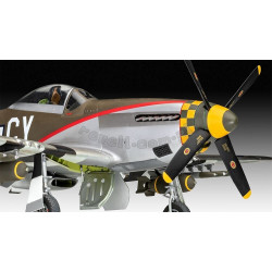 REVELL 1/32 P-51D-15-NA MUSTANG (03838)  LATE VERSION
