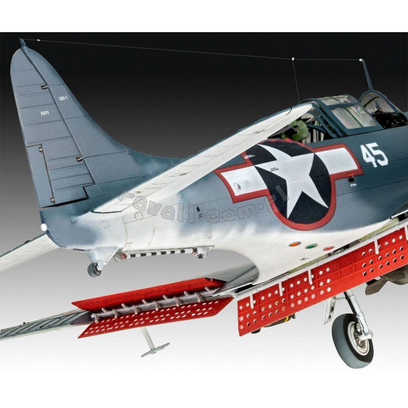 REVELL 1/48 DAUNTLESS SBD-5 (03869)