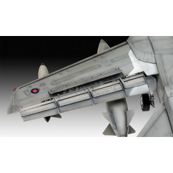 REVELL 1/48 TORNADO GR.4 "FAREWELL" (03853)