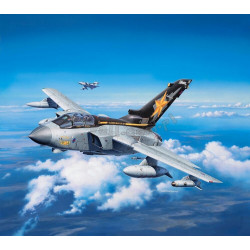 REVELL 1/48 TORNADO GR.4 "FAREWELL" (03853)