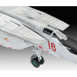 REVELL 1/72 MIG-25 RBT "FOXBAT B" (03878)