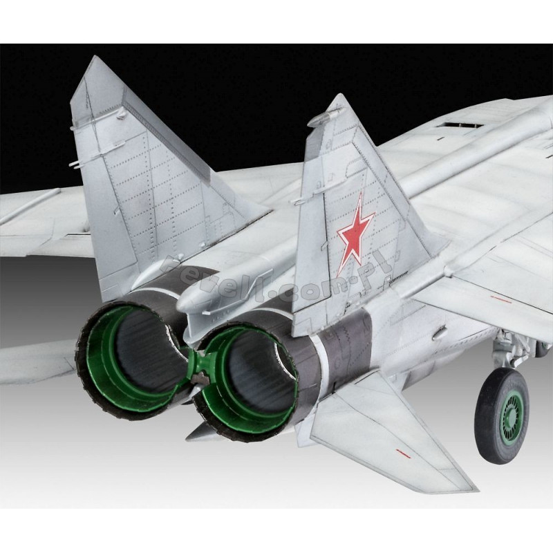 REVELL 1/72 MIG-25 RBT "FOXBAT B" (03878)