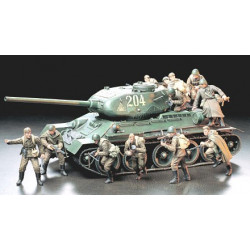 TAMIYA 1/35 RUSKÁ ARMÁDA...