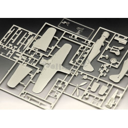 REVELL 1/72 FOCKE-WULF Fw 190F-8 (03898)