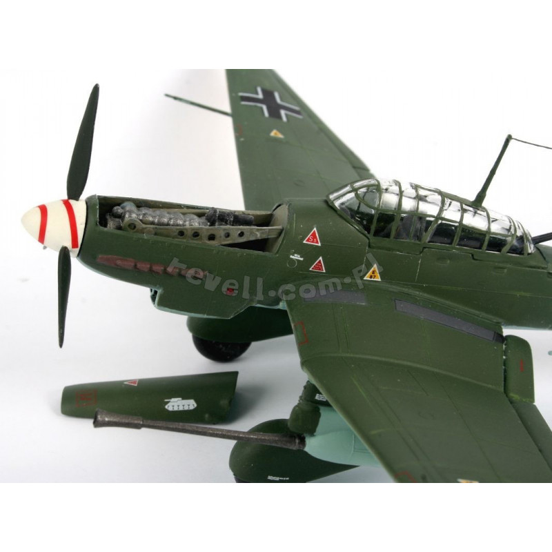 REVELL 1/72 JUNKERS JU-87 G/D TANK BUSTER (04692)