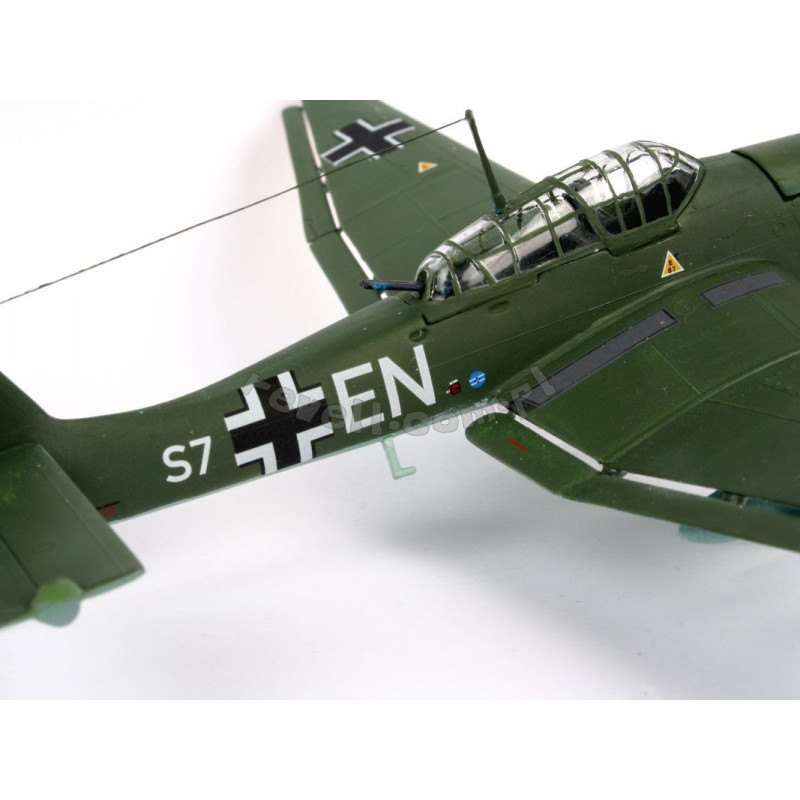 REVELL 1/72 JUNKERS JU-87 G/D TANK BUSTER (04692)