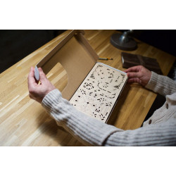 UGEARS AERO CLOCK WALL CLOCK (70154) mechanický model