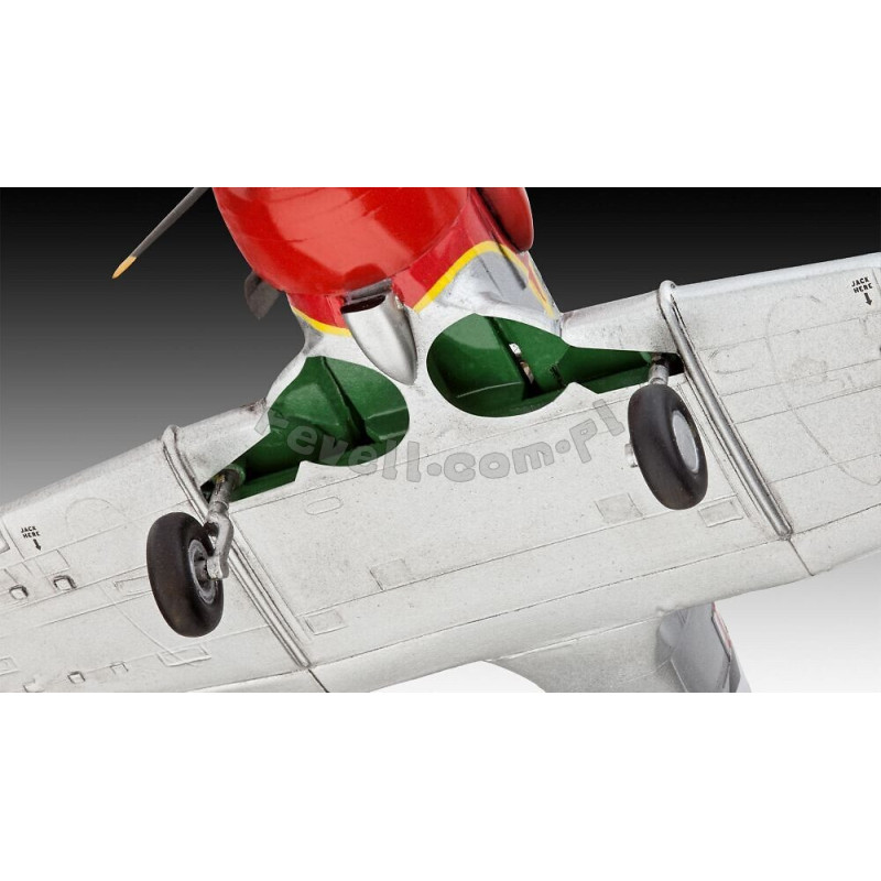 REVELL 1/72 T-6 G TEXAN (03924)