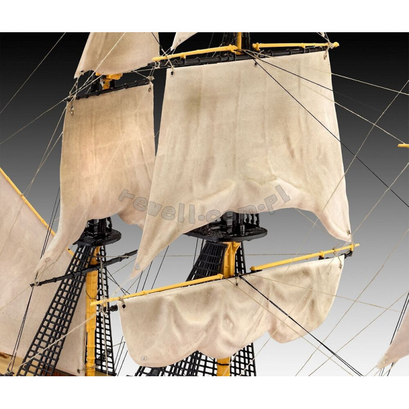 REVELL 1/225 H.M.S. VICTORY (05408)