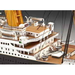 REVELL 1/400 R.M.S. TITANIC - 100 YEARS (05715)