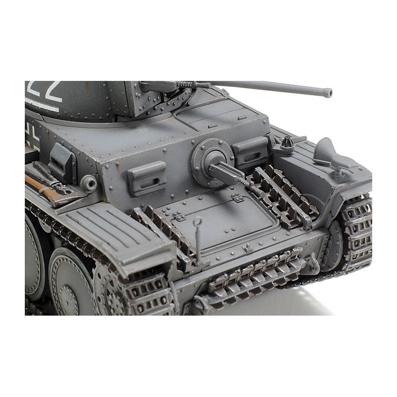 TAMIYA 1/48 GERMAN PANZERKAMPFWAGEN38(t) Ausf. E/F