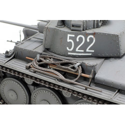 TAMIYA 1/48 GERMAN PANZERKAMPFWAGEN      38(t) Ausf. E/F (32583)