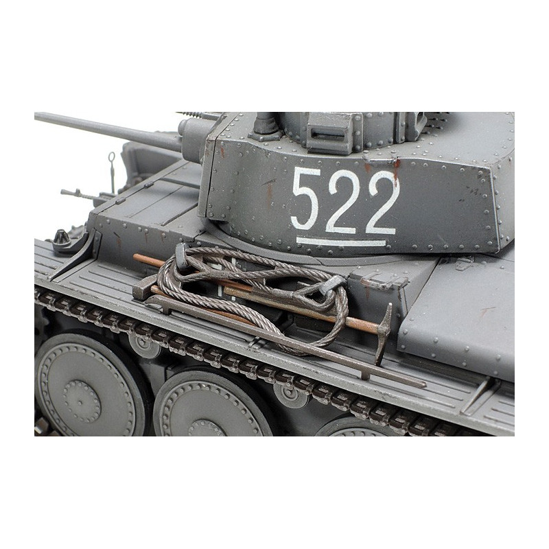 TAMIYA 1/48 GERMAN PANZERKAMPFWAGEN      38(t) Ausf. E/F (32583)