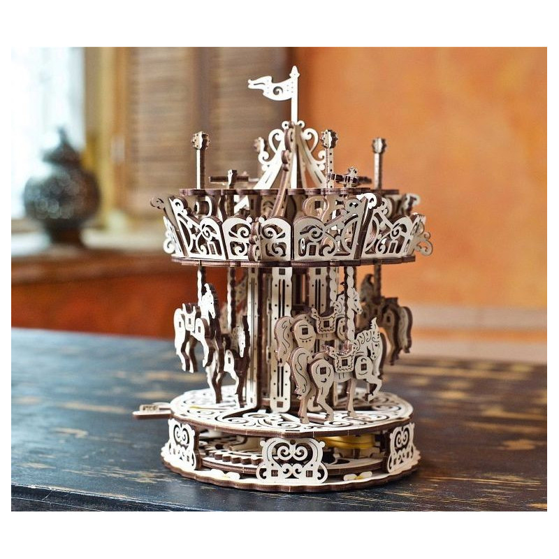 UGEARS KARUZEL (70129) mechanický model