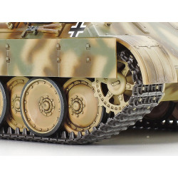 TAMIYA 1/48 GERMAN TANK PANTHER AUSF D   (32597)
