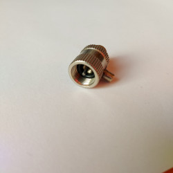 KOVOVÝ ADAPTÉR PRO STŘÍKACÍ NÁDOBKY FINE-ART (FA-615)