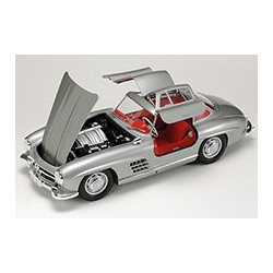 TAMIYA 1/24 MERCEDES-BENZ 300SL (24338)