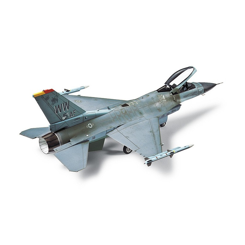 TAMIYA 1/72 LOCHEED MARTIN F-16CJ        FIGHTING FALCON (60786)