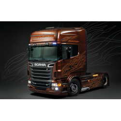ITALERI 1/24 SCANIA R730 V8 BLACK AMBER (3897)