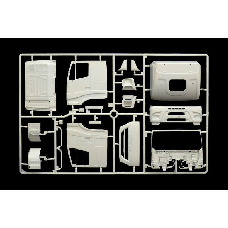 ITALERI 1/24 IVECO HI-WAY E.5 "ABARTH" (3934)