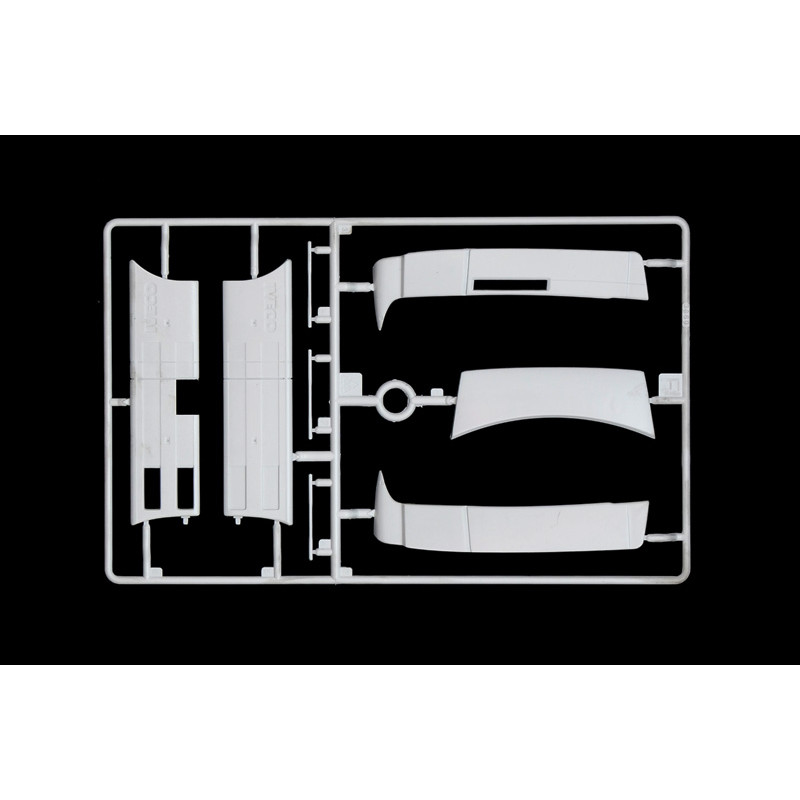 ITALERI 1/24 IVECO HI-WAY E.5 "ABARTH" (3934)