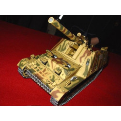 MODELIK Sd Kfz 165 HUMMEL (9/03) samohybné dělo