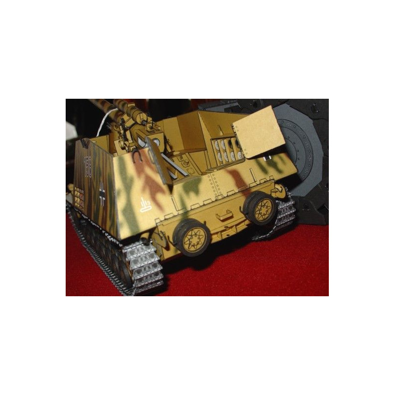 MODELIK Sd Kfz 165 HUMMEL (9/03) samohybné dělo
