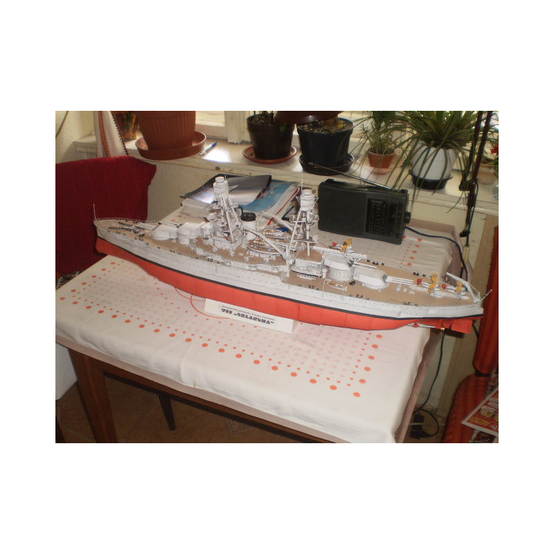 MODEL SHIP USS OKLAHOMA (29/10)