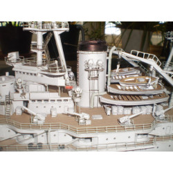 MODEL SHIP USS OKLAHOMA (29/10)