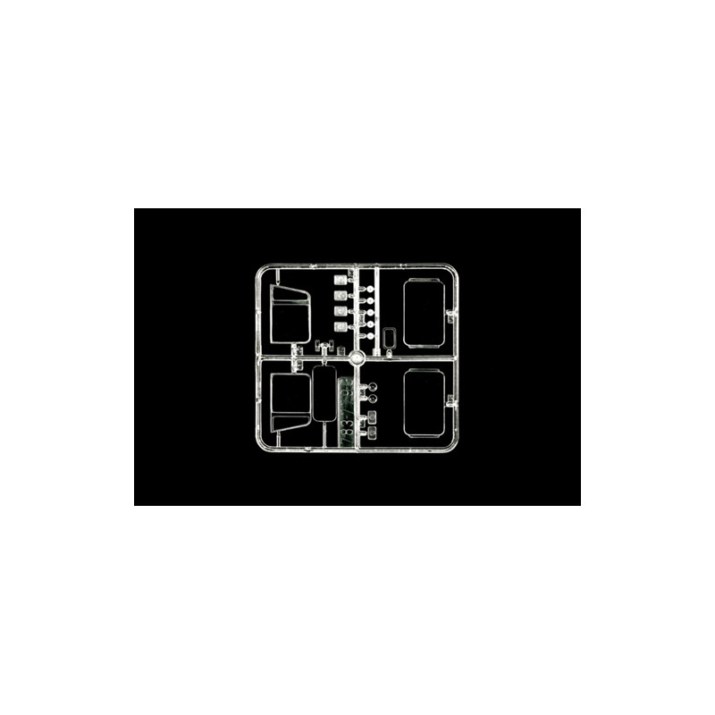 ITALERI 1/24 FREIGHTLINER FLC (3859)