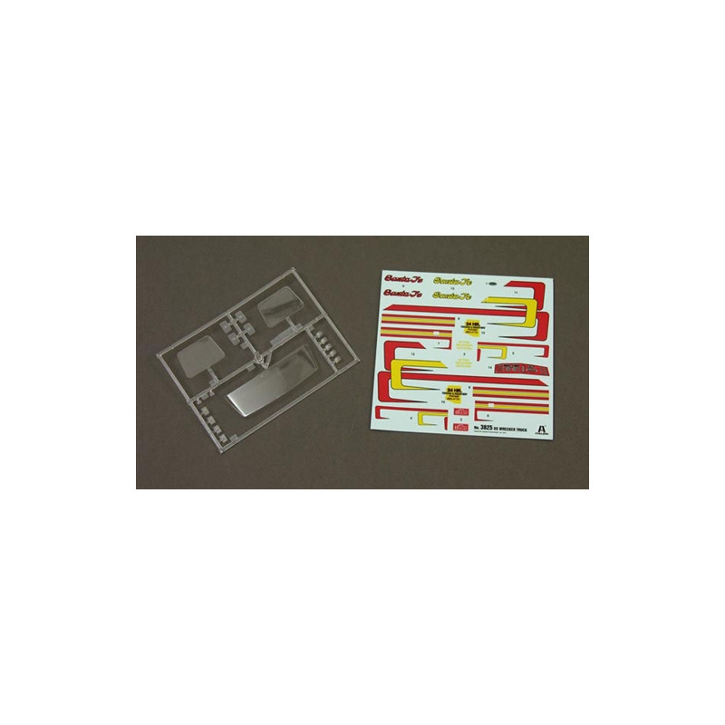 ITALERI 1/24 AMERICKÝ NÁKLADNÍ VŮZ (3825)