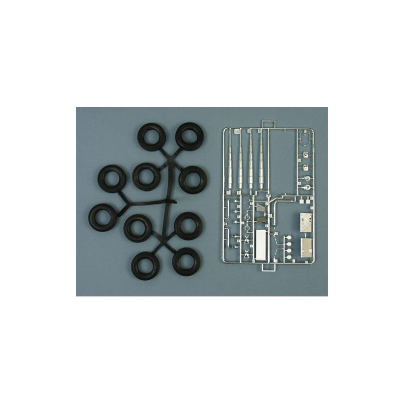 ITALERI 1/24 AMERICKÝ NÁKLADNÍ VŮZ (3825)