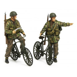 TAMIYA 1/35 BRITŠTÍ VÝSADKÁŘI A JÍZDNÍ KOLA (35333)
