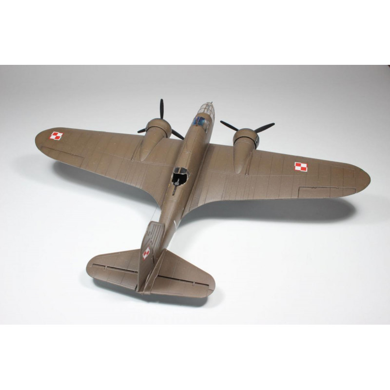 IBG 1/72 SAMOLOT ŁOŚ PZL 37A POLISH MEDIUM BOMBER (72511)