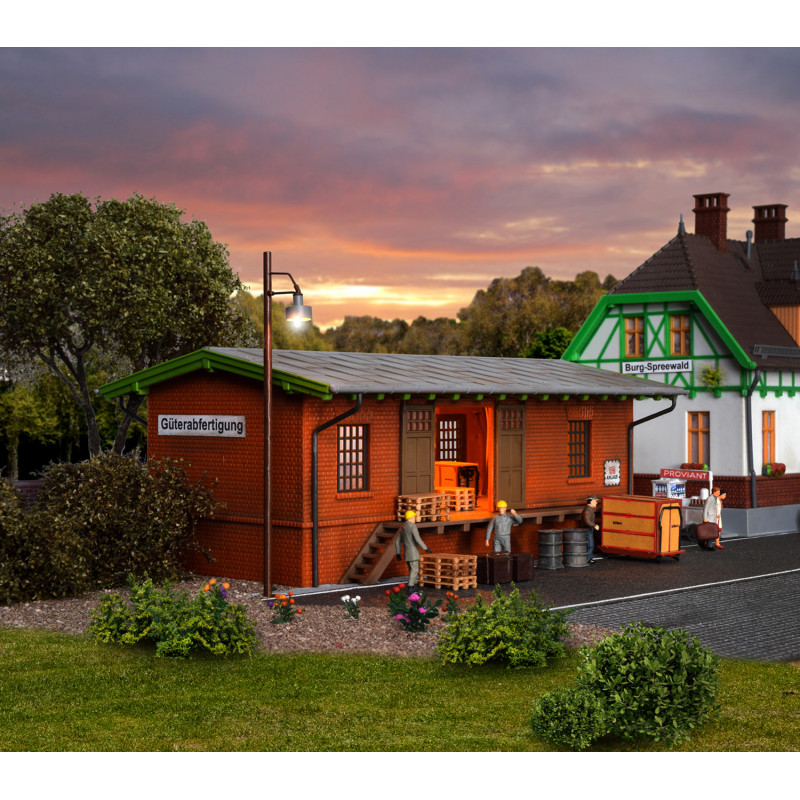 KIBRI 39459 H0 Magazyn kolejowy          Güterschuppen Burg-Spreewald